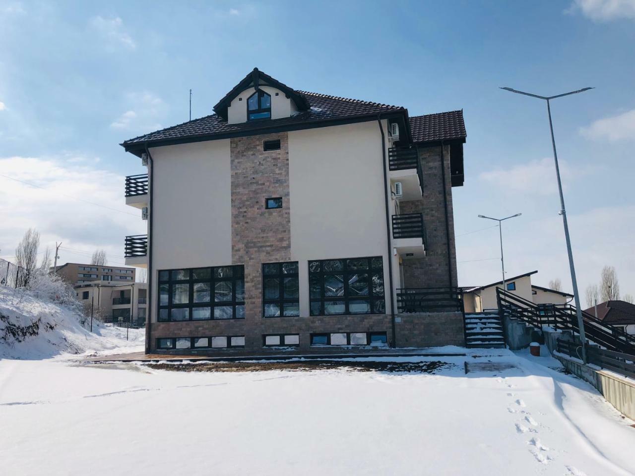 Pensiunea Magnolia Craiova Exterior foto